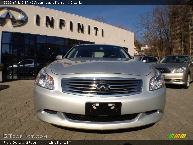 Liquid Platinum / Graphite 2009 Infiniti G 37 x S Sedan