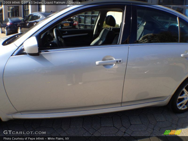 Liquid Platinum / Graphite 2009 Infiniti G 37 x S Sedan