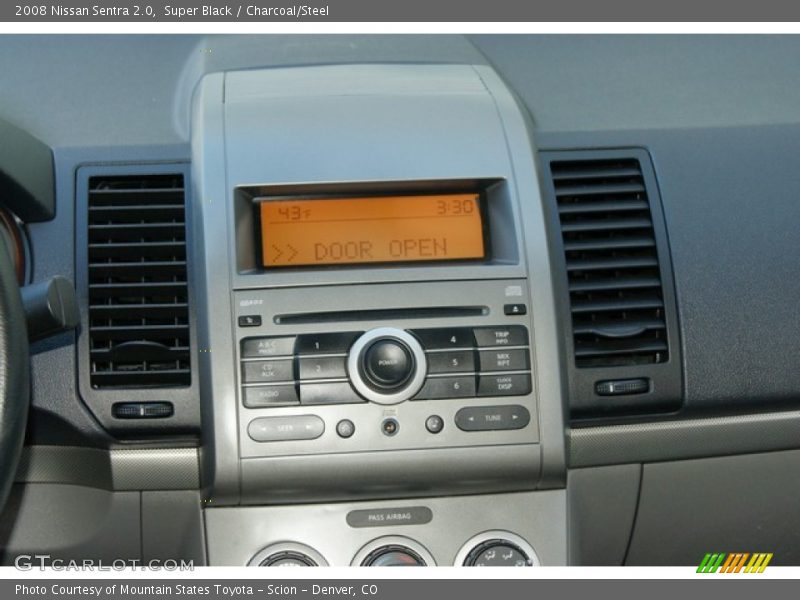 Super Black / Charcoal/Steel 2008 Nissan Sentra 2.0