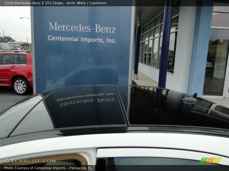 Arctic White / Cashmere 2009 Mercedes-Benz E 350 Sedan