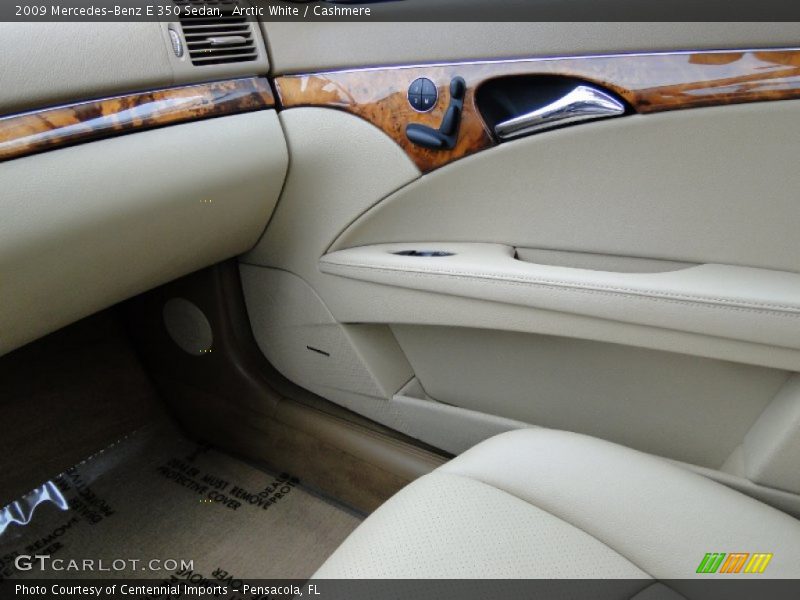 Arctic White / Cashmere 2009 Mercedes-Benz E 350 Sedan
