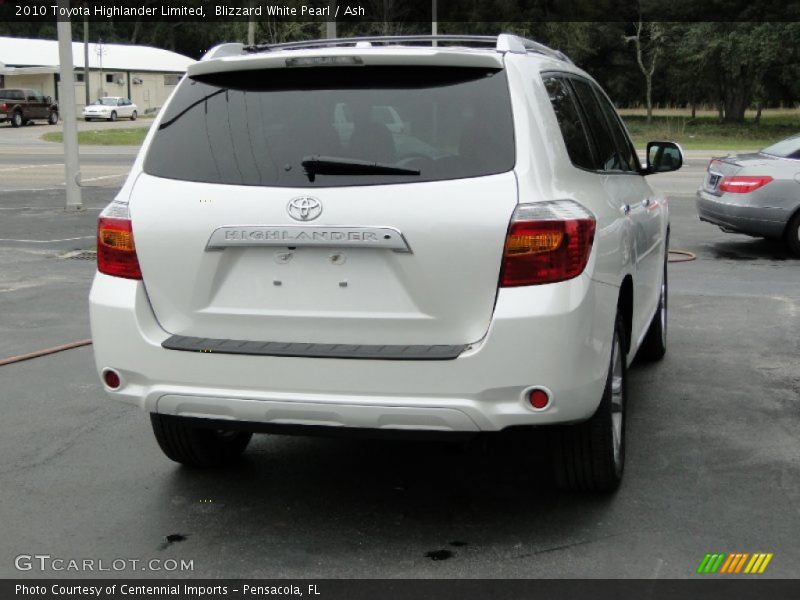 Blizzard White Pearl / Ash 2010 Toyota Highlander Limited