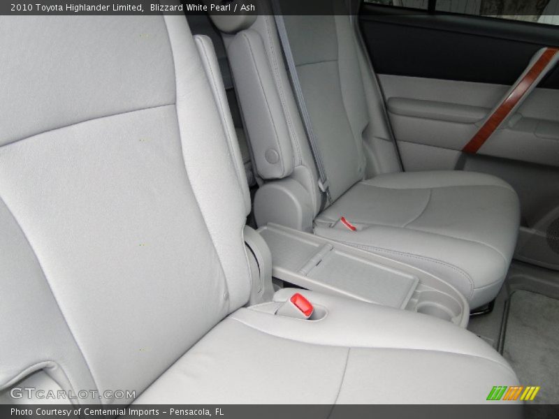 Blizzard White Pearl / Ash 2010 Toyota Highlander Limited