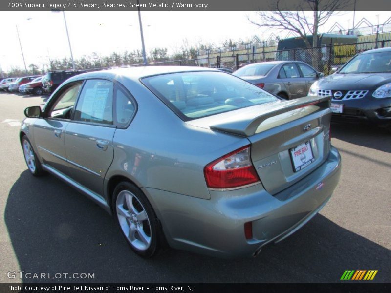 Seacrest Green Metallic / Warm Ivory 2009 Subaru Legacy 2.5i Sedan