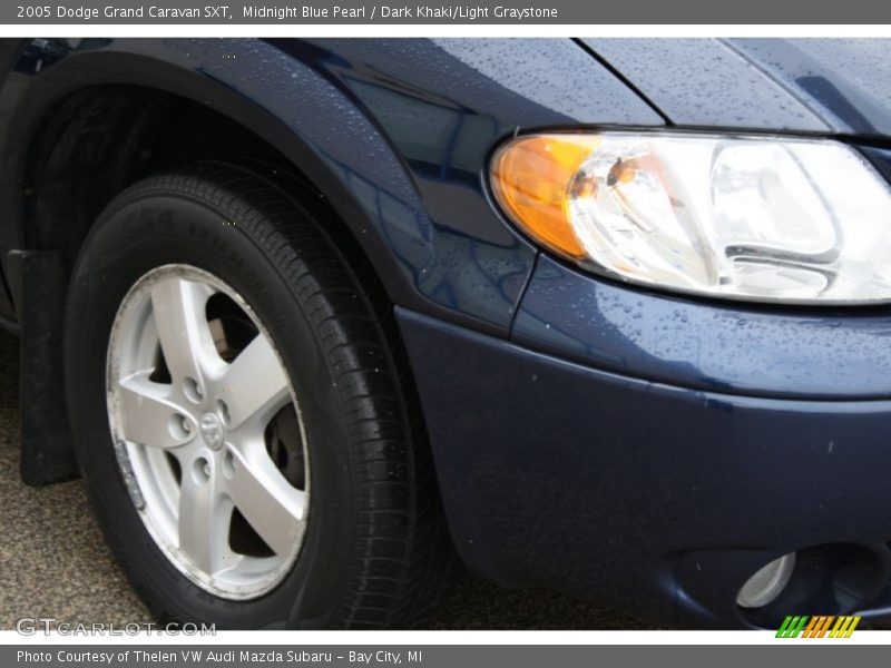 Midnight Blue Pearl / Dark Khaki/Light Graystone 2005 Dodge Grand Caravan SXT