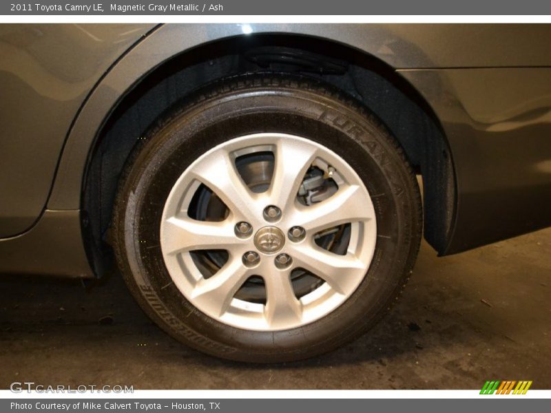 Magnetic Gray Metallic / Ash 2011 Toyota Camry LE