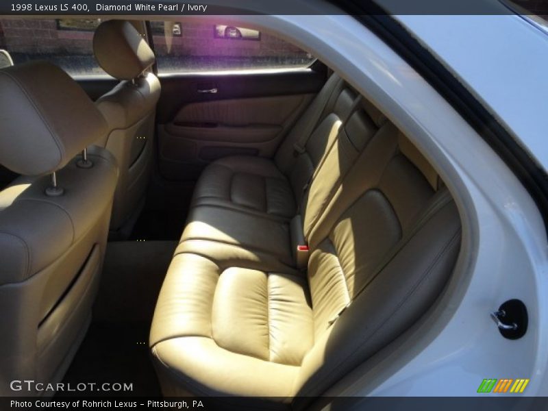 Diamond White Pearl / Ivory 1998 Lexus LS 400