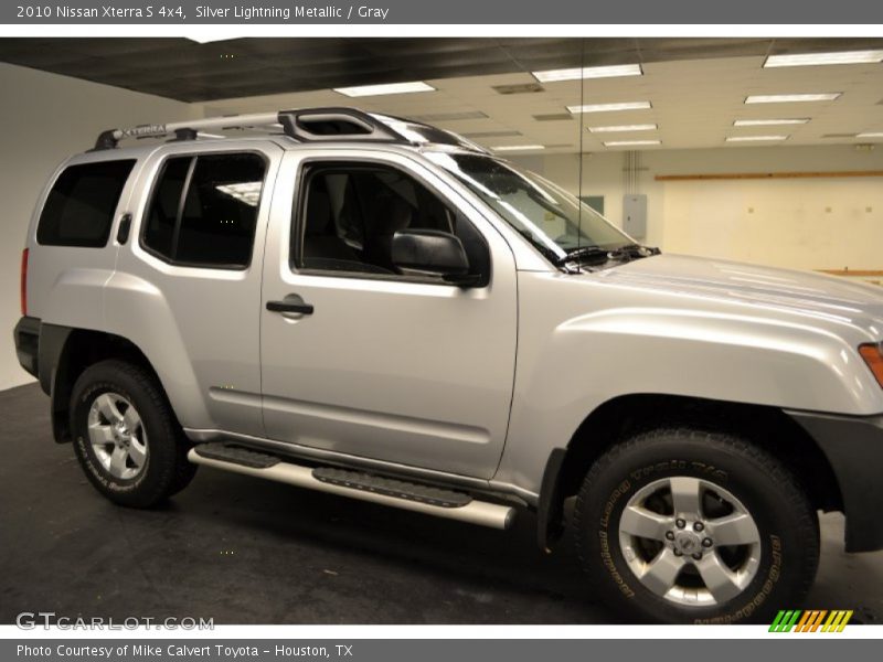 Silver Lightning Metallic / Gray 2010 Nissan Xterra S 4x4