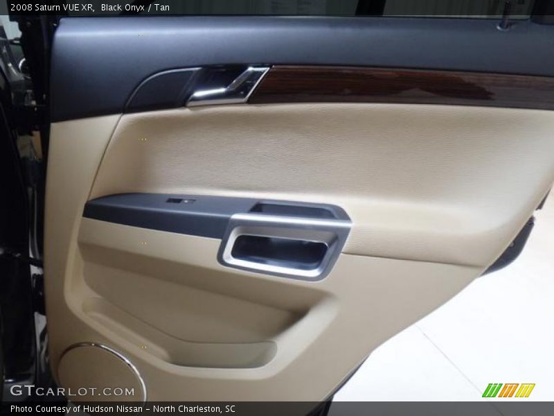 Black Onyx / Tan 2008 Saturn VUE XR