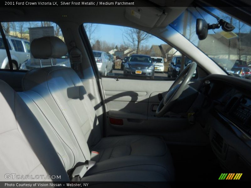 Silver Frost Metallic / Medium Parchment 2001 Ford Crown Victoria LX