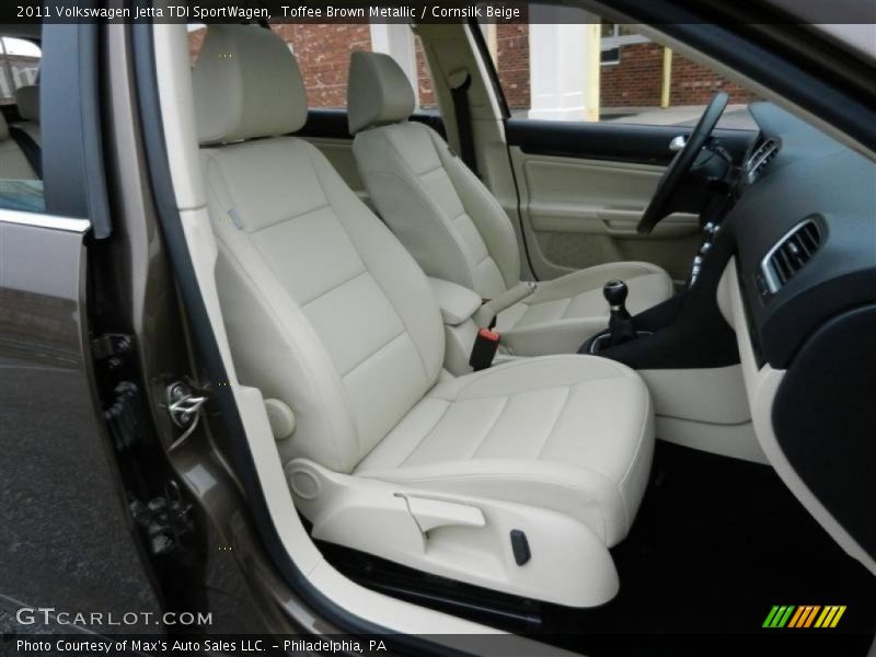 Toffee Brown Metallic / Cornsilk Beige 2011 Volkswagen Jetta TDI SportWagen