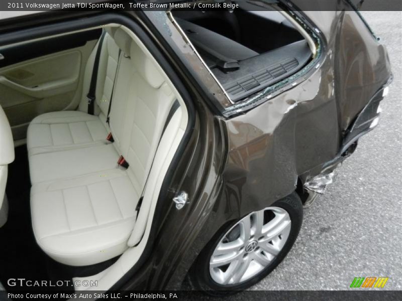 Toffee Brown Metallic / Cornsilk Beige 2011 Volkswagen Jetta TDI SportWagen
