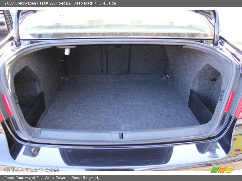 Deep Black / Pure Beige 2007 Volkswagen Passat 2.0T Sedan