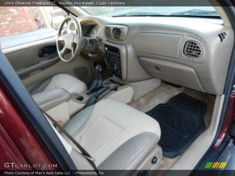 Majestic Red Metallic / Light Cashmere 2004 Chevrolet TrailBlazer LT