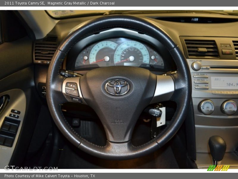 Magnetic Gray Metallic / Dark Charcoal 2011 Toyota Camry SE