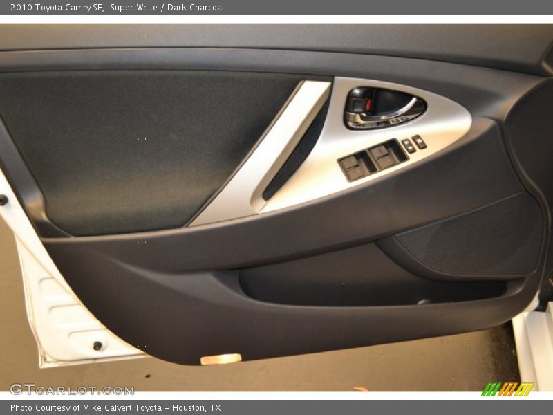 Super White / Dark Charcoal 2010 Toyota Camry SE
