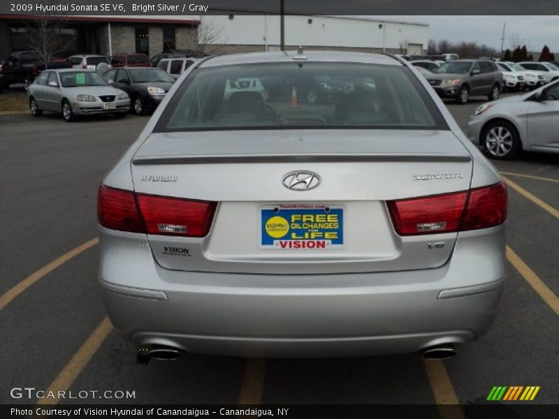 Bright Silver / Gray 2009 Hyundai Sonata SE V6