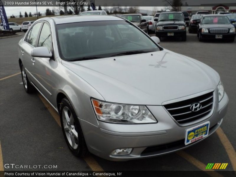 Bright Silver / Gray 2009 Hyundai Sonata SE V6