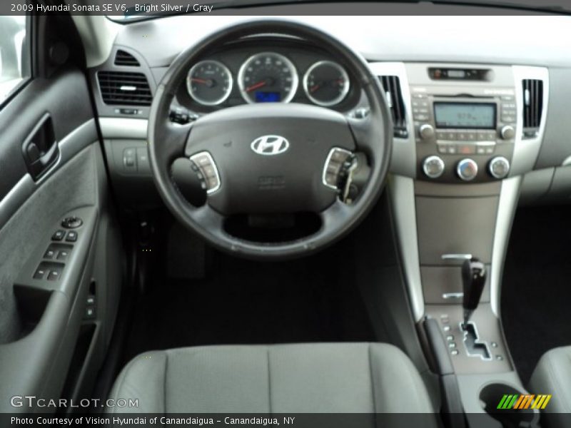 Bright Silver / Gray 2009 Hyundai Sonata SE V6