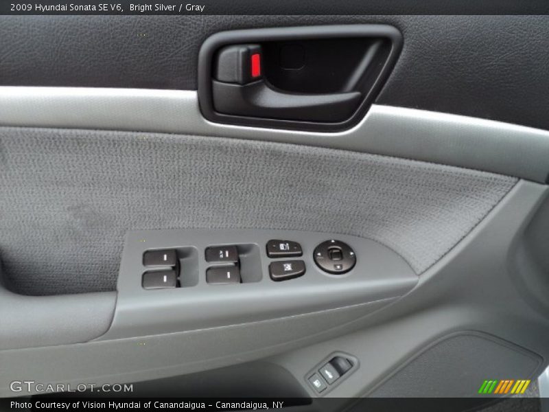 Bright Silver / Gray 2009 Hyundai Sonata SE V6