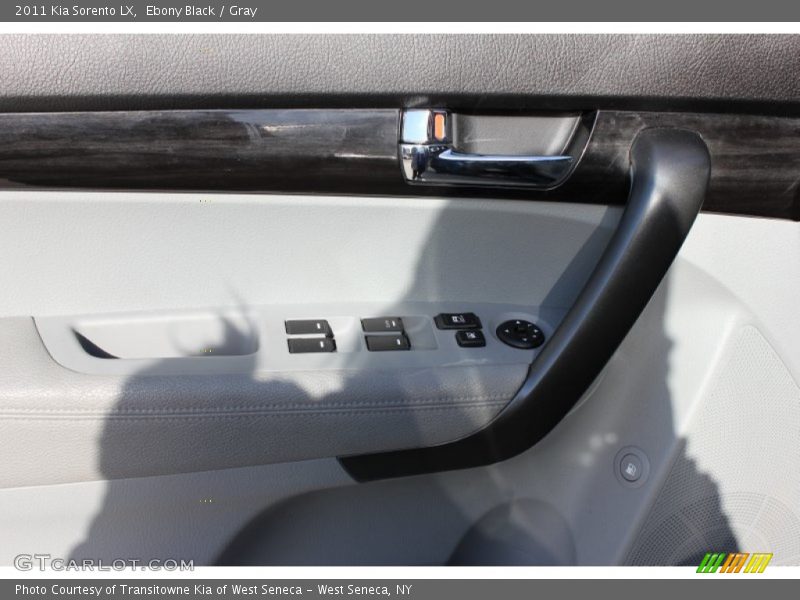 Ebony Black / Gray 2011 Kia Sorento LX