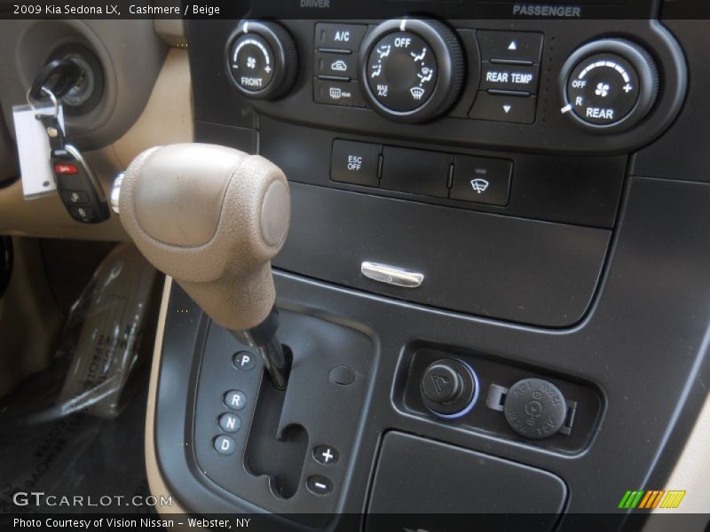 Cashmere / Beige 2009 Kia Sedona LX