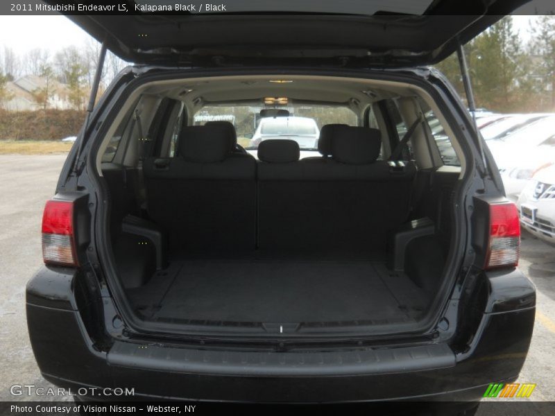 Kalapana Black / Black 2011 Mitsubishi Endeavor LS