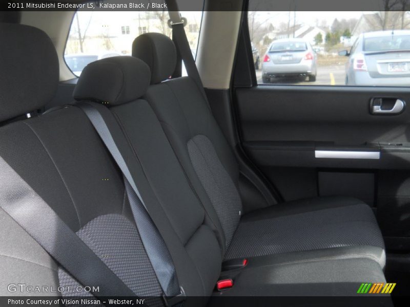 Kalapana Black / Black 2011 Mitsubishi Endeavor LS
