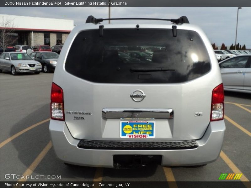 Silver Lightning Metallic / Graphite 2006 Nissan Pathfinder SE 4x4