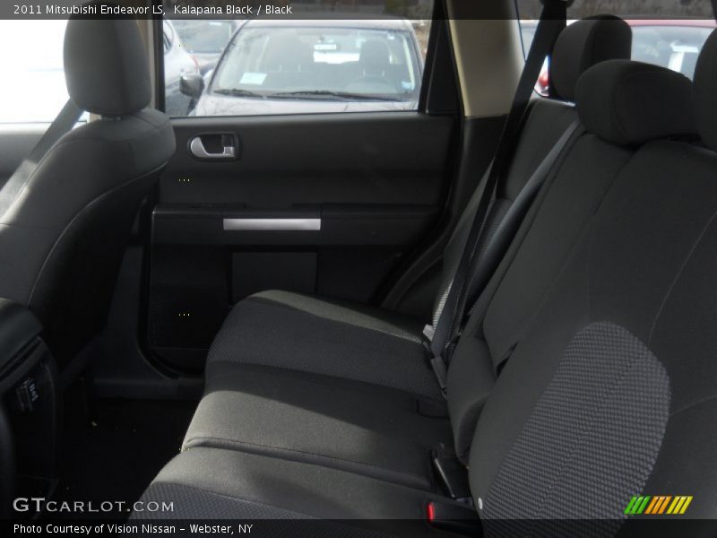 Kalapana Black / Black 2011 Mitsubishi Endeavor LS