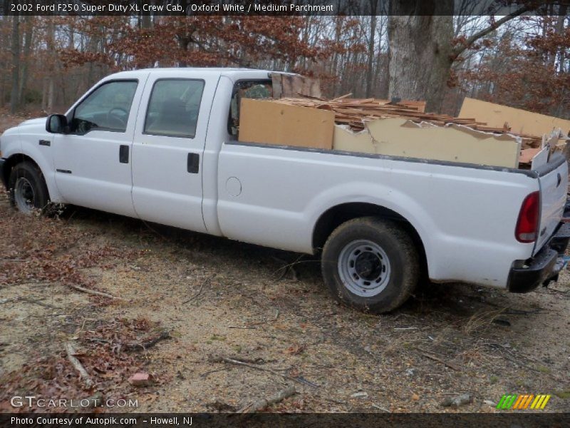 Oxford White / Medium Parchment 2002 Ford F250 Super Duty XL Crew Cab