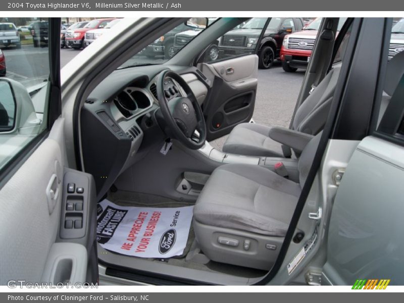 Millenium Silver Metallic / Ash 2004 Toyota Highlander V6