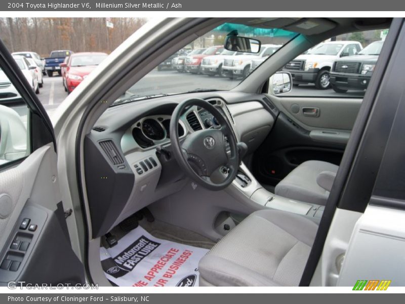 Millenium Silver Metallic / Ash 2004 Toyota Highlander V6