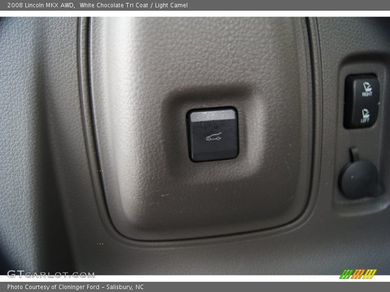 White Chocolate Tri Coat / Light Camel 2008 Lincoln MKX AWD