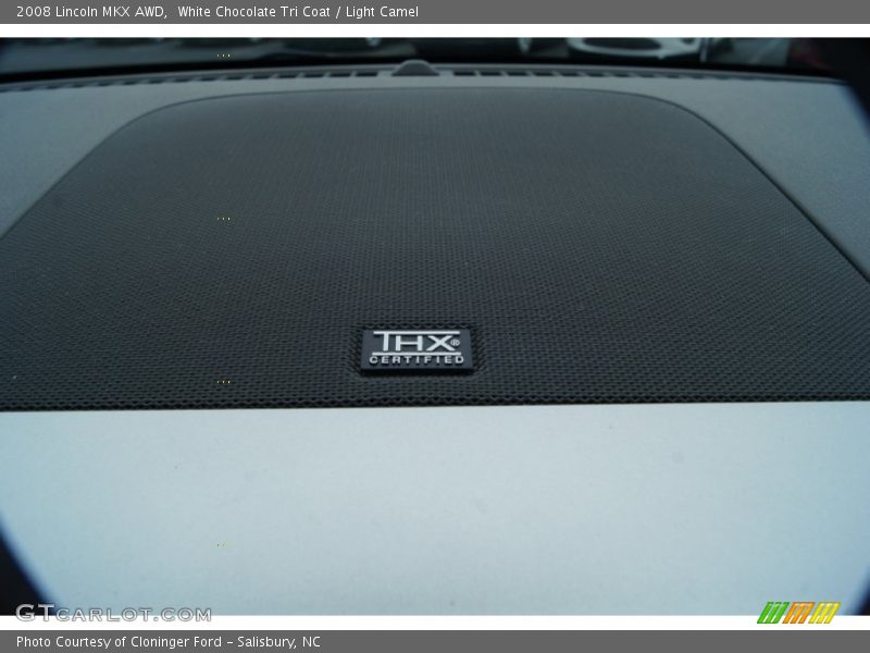 White Chocolate Tri Coat / Light Camel 2008 Lincoln MKX AWD