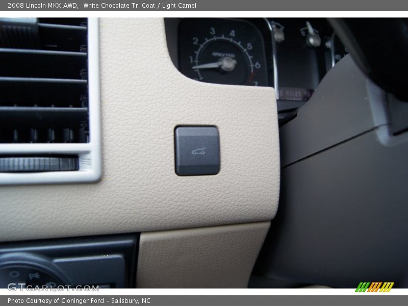 White Chocolate Tri Coat / Light Camel 2008 Lincoln MKX AWD