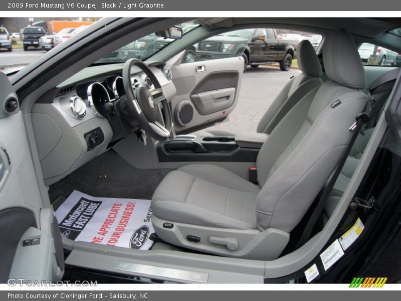  2009 Mustang V6 Coupe Light Graphite Interior