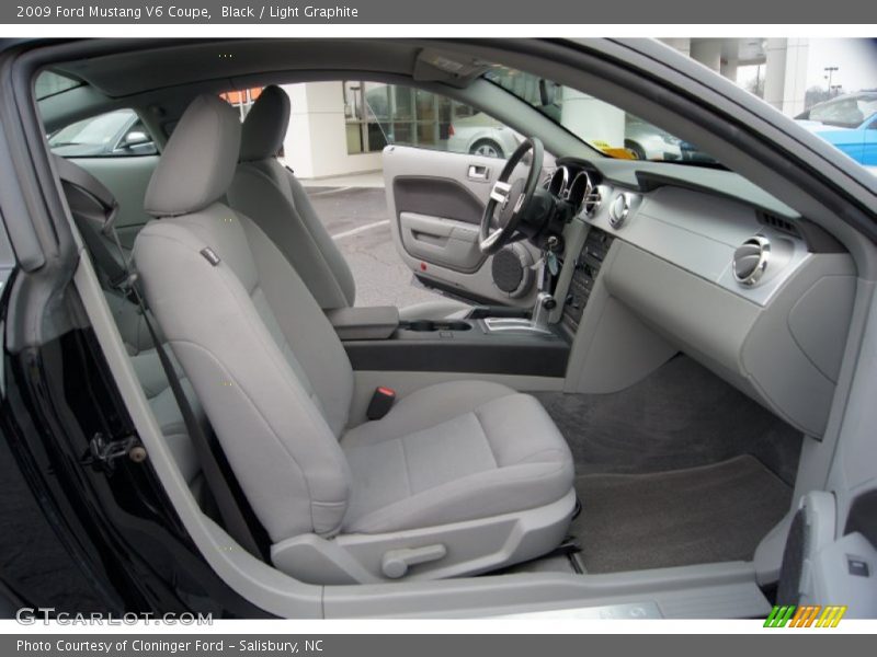  2009 Mustang V6 Coupe Light Graphite Interior