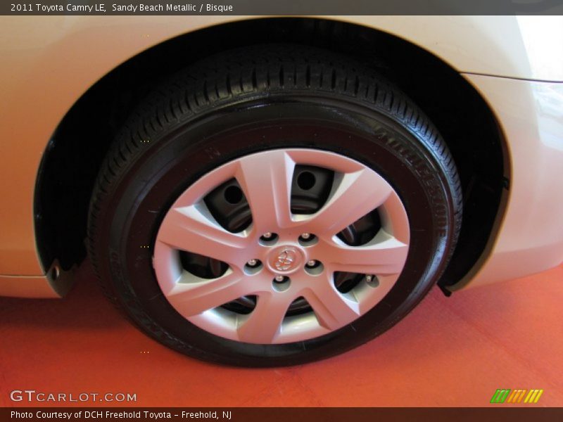 Sandy Beach Metallic / Bisque 2011 Toyota Camry LE