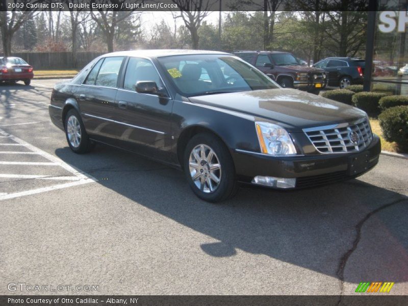 Double Espresso / Light Linen/Cocoa 2009 Cadillac DTS