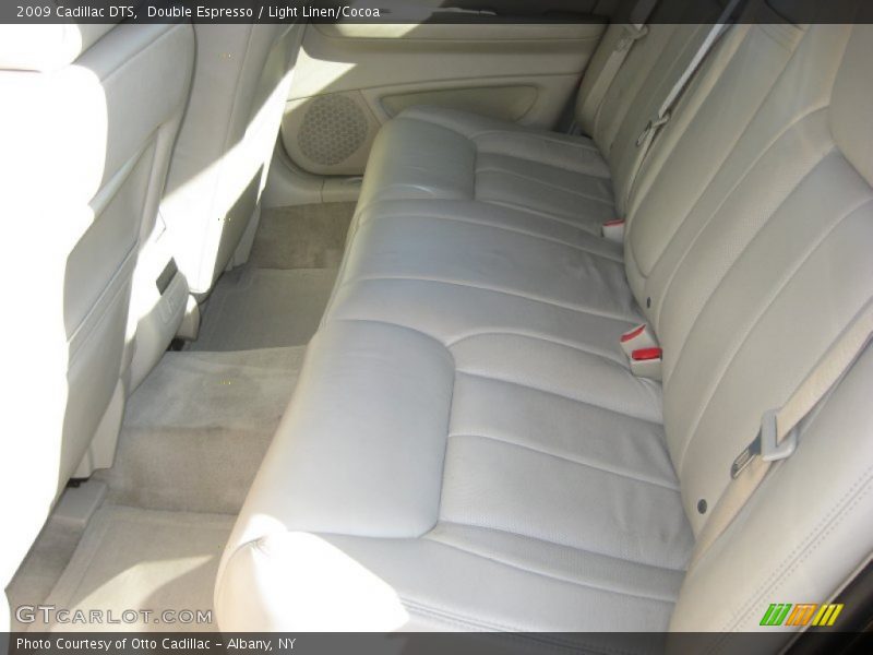 Double Espresso / Light Linen/Cocoa 2009 Cadillac DTS