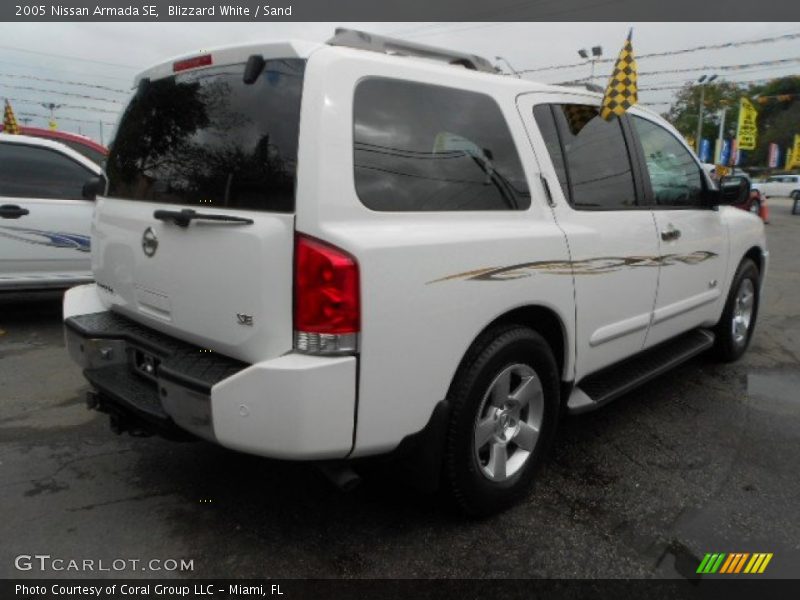 Blizzard White / Sand 2005 Nissan Armada SE