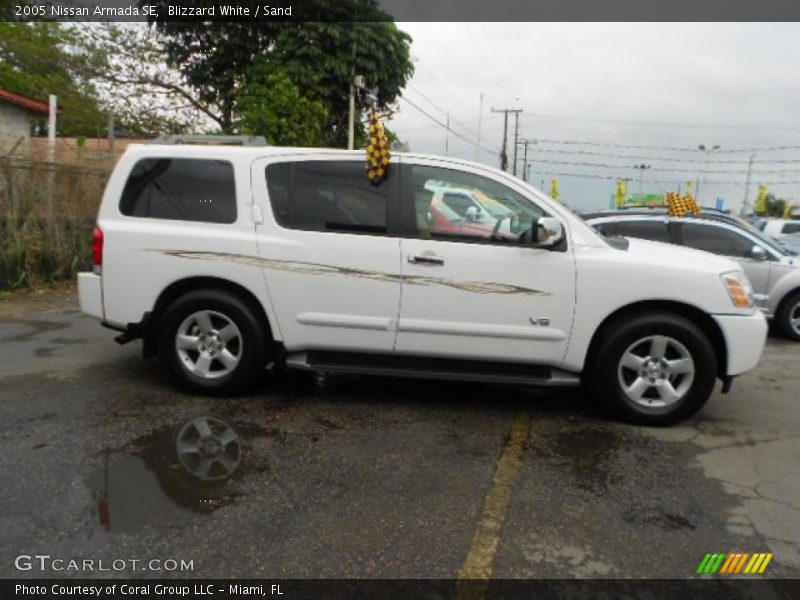 Blizzard White / Sand 2005 Nissan Armada SE