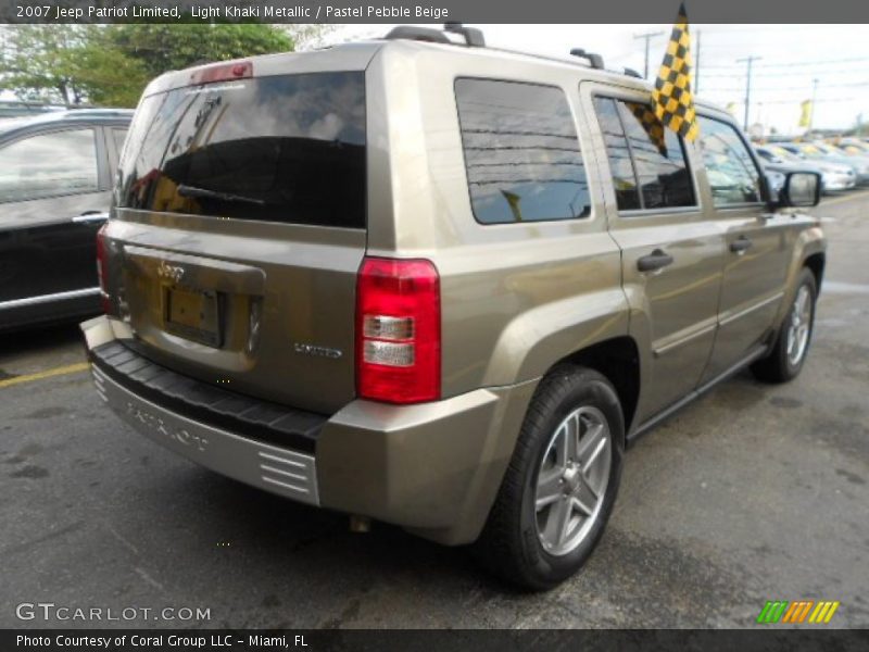 Light Khaki Metallic / Pastel Pebble Beige 2007 Jeep Patriot Limited