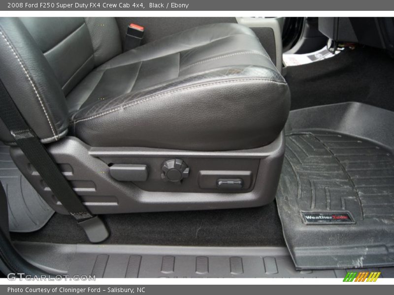 Front Seat of 2008 F250 Super Duty FX4 Crew Cab 4x4