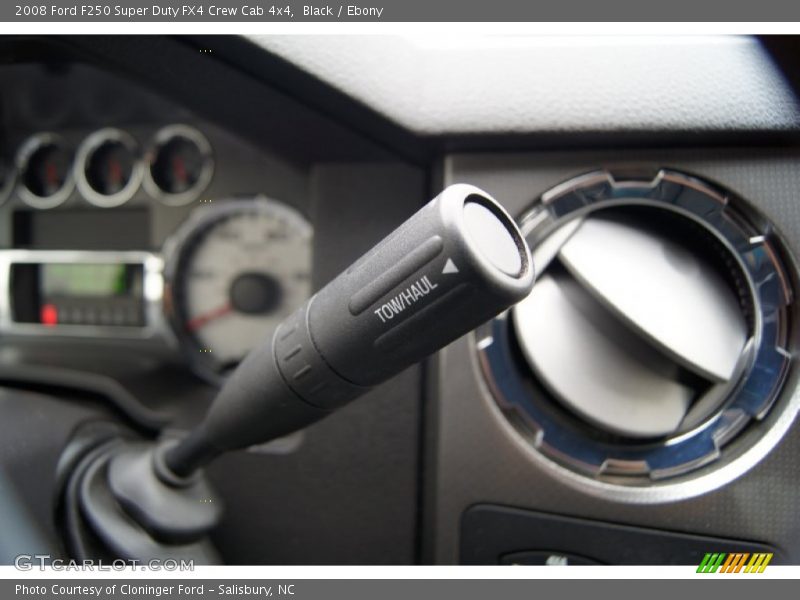 Controls of 2008 F250 Super Duty FX4 Crew Cab 4x4