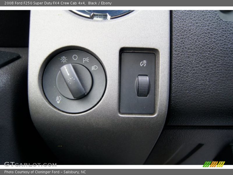 Controls of 2008 F250 Super Duty FX4 Crew Cab 4x4