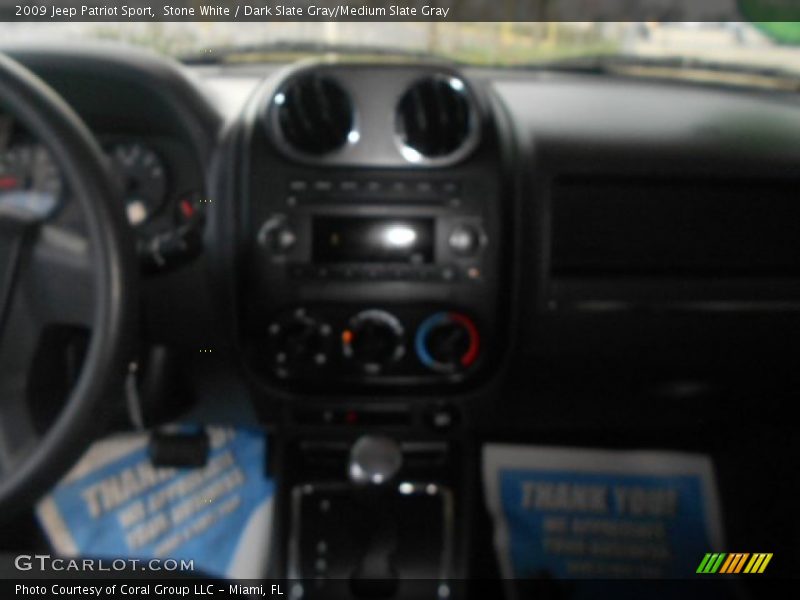 Stone White / Dark Slate Gray/Medium Slate Gray 2009 Jeep Patriot Sport