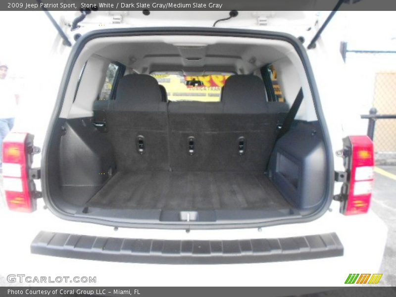 Stone White / Dark Slate Gray/Medium Slate Gray 2009 Jeep Patriot Sport