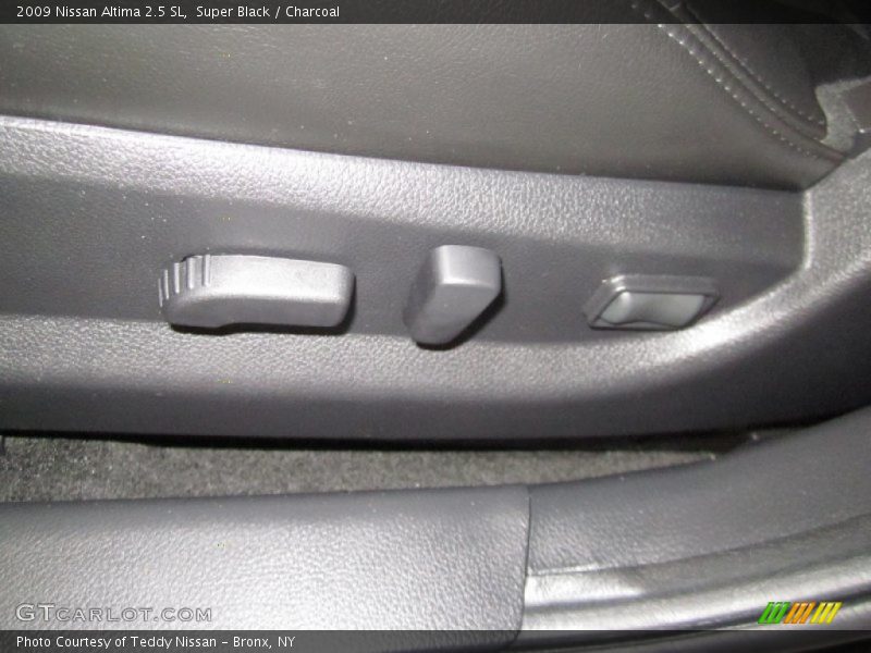 Super Black / Charcoal 2009 Nissan Altima 2.5 SL